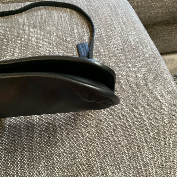 Coach - Picture 4 of 6